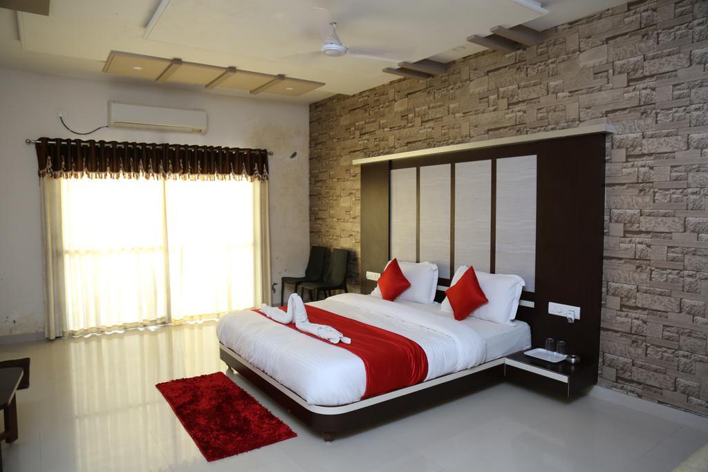 Hotel Rudra Plaza Dwārka Exterior foto
